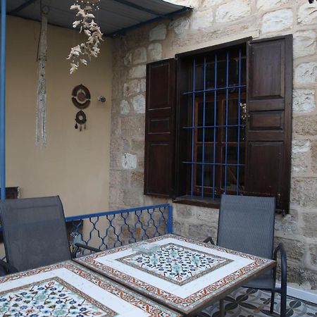 Port Inn Haifa Bagian luar foto