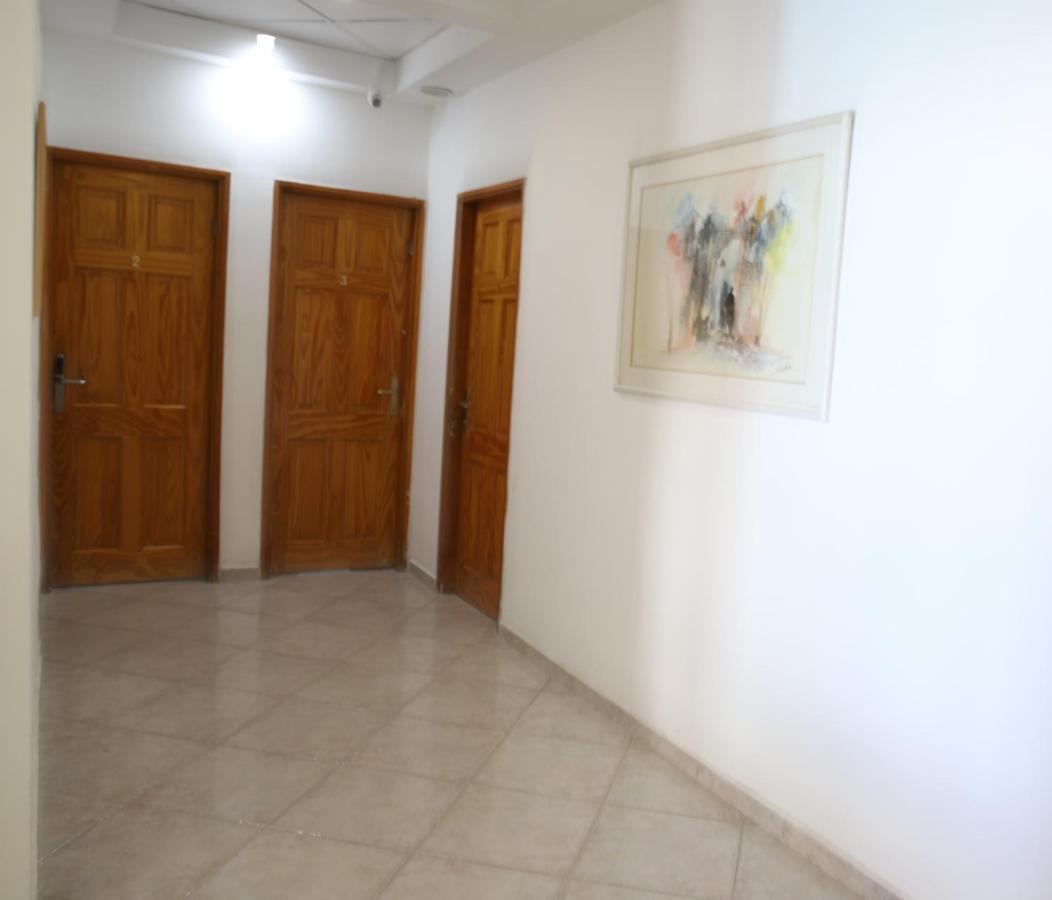 Port Inn Haifa Bagian luar foto
