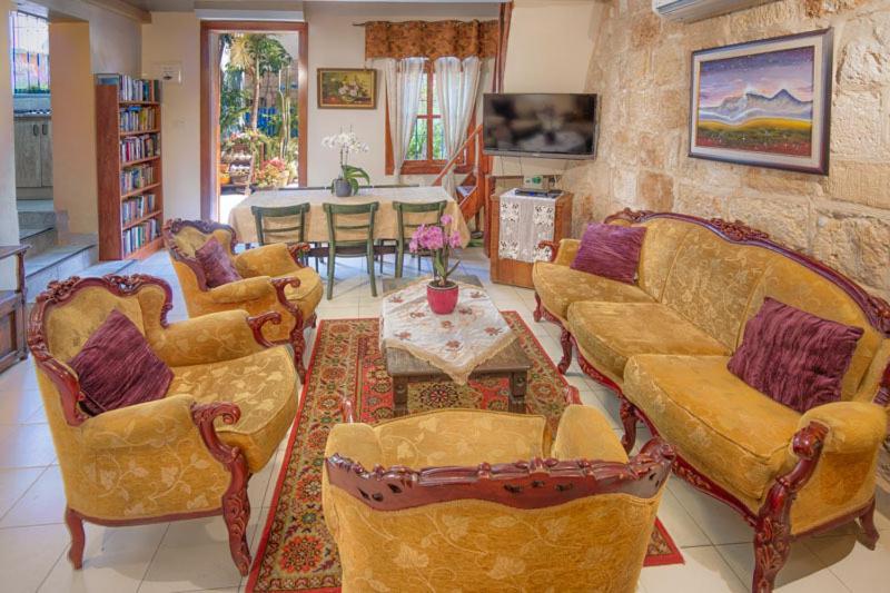 Port Inn Haifa Ruang foto