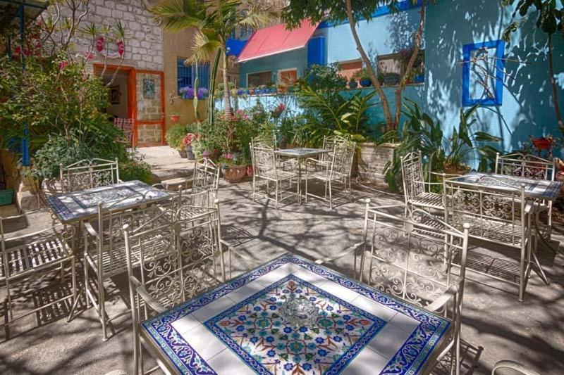 Port Inn Haifa Bagian luar foto